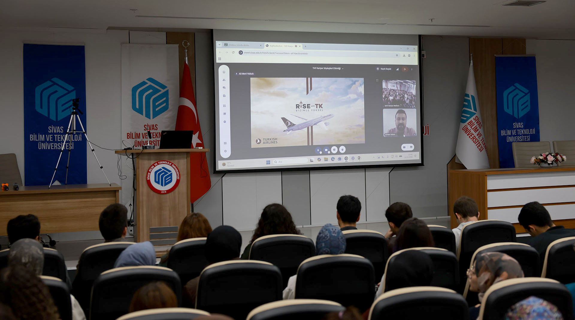 SBTÜ Öğrencileri THY Kariyer Söyleşisi ile Geleceğe Adım Attı